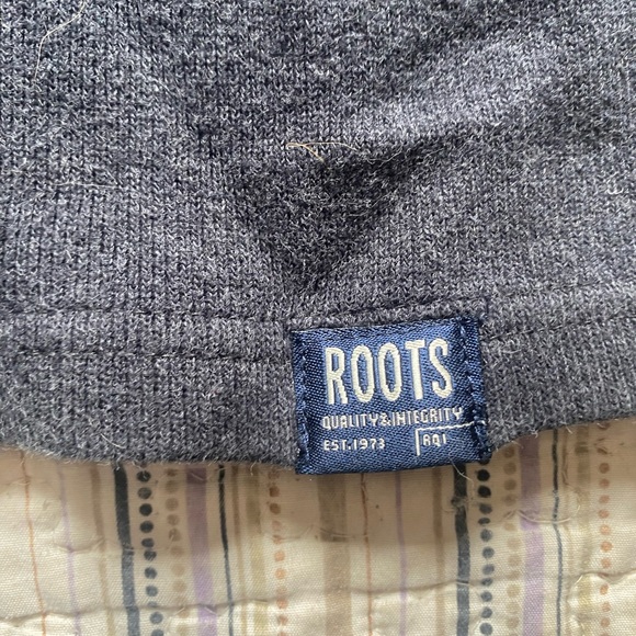Roots Quarterzip - Picture 4 of 4